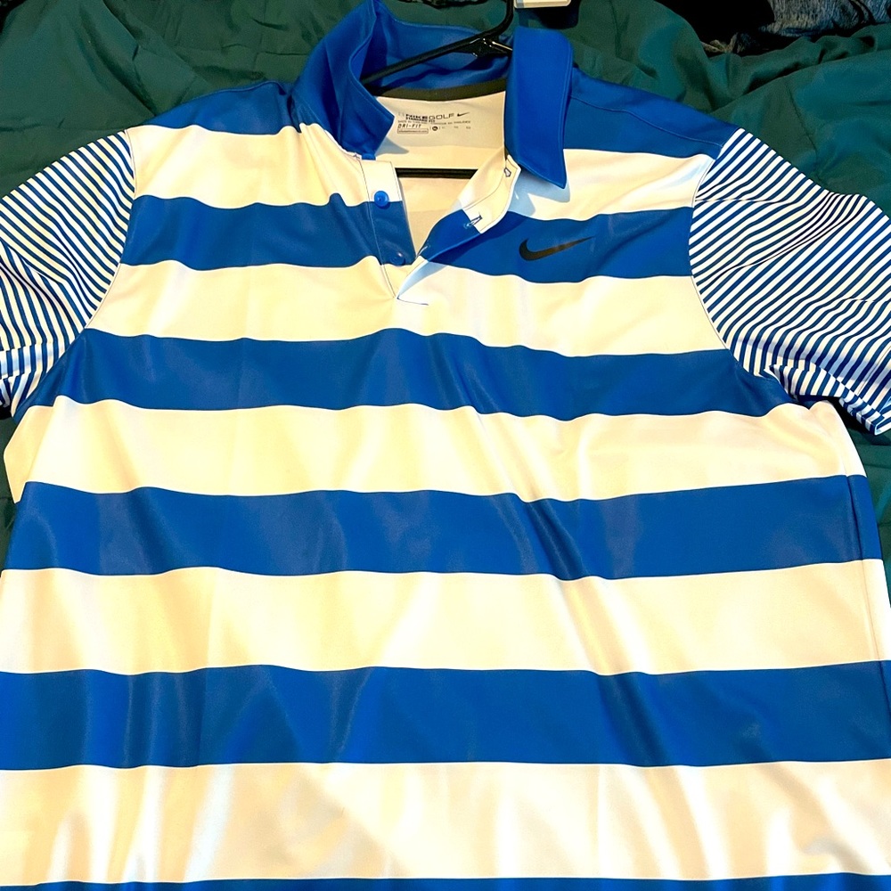 Nike Golf Standard fit dri-fit polo. XL blue and white